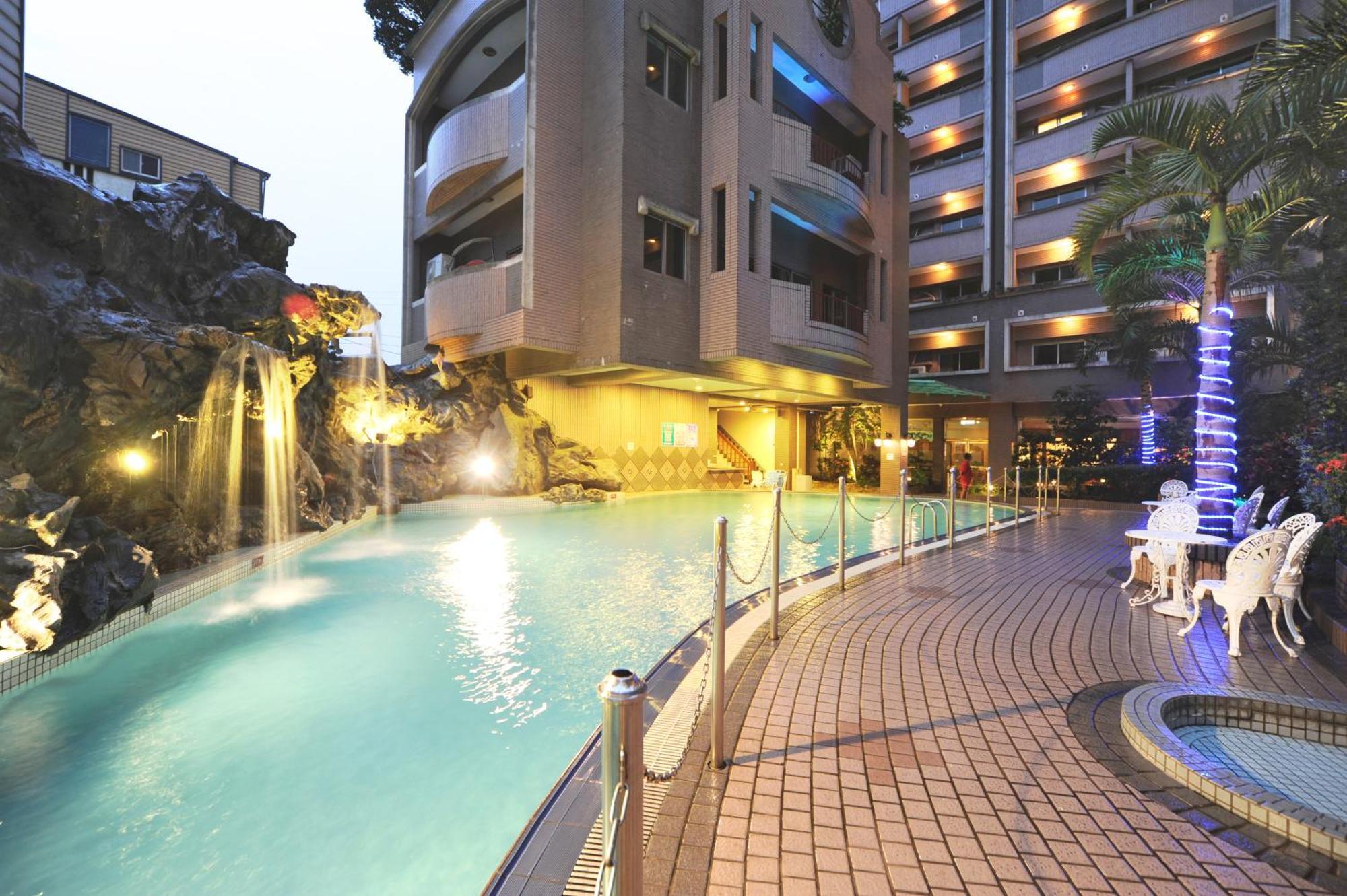 Kenting Holiday Hotel Хенгчун Экстерьер фото