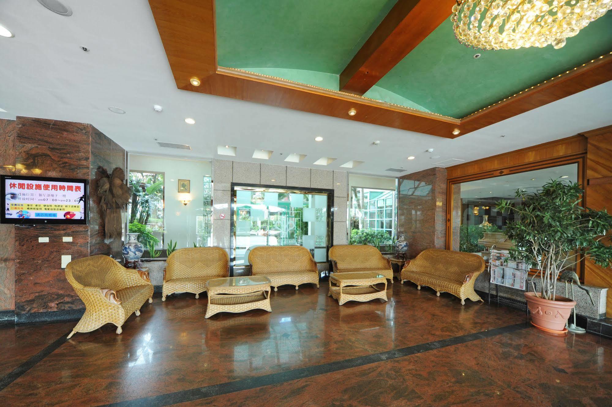 Kenting Holiday Hotel Хенгчун Экстерьер фото