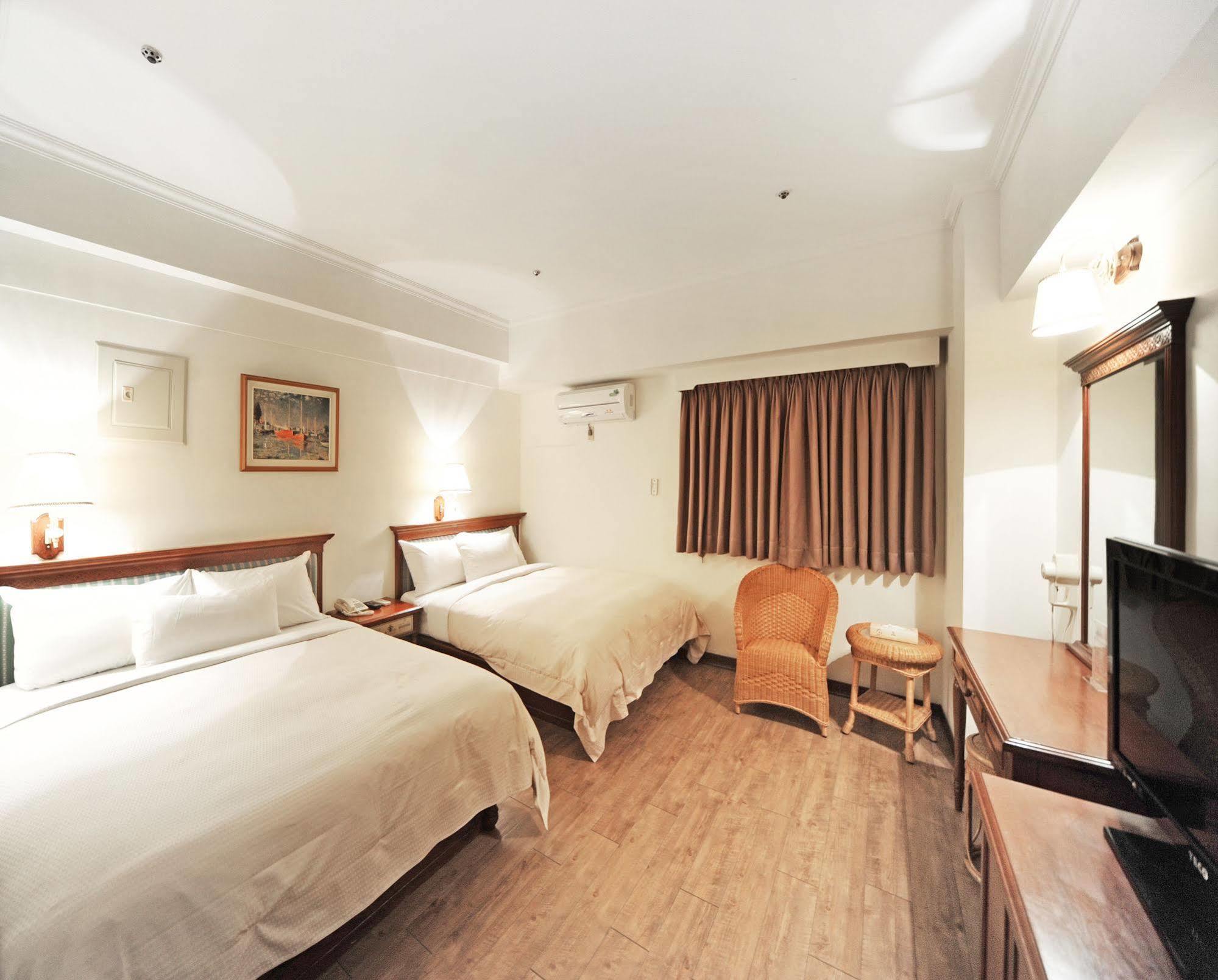 Kenting Holiday Hotel Хенгчун Экстерьер фото