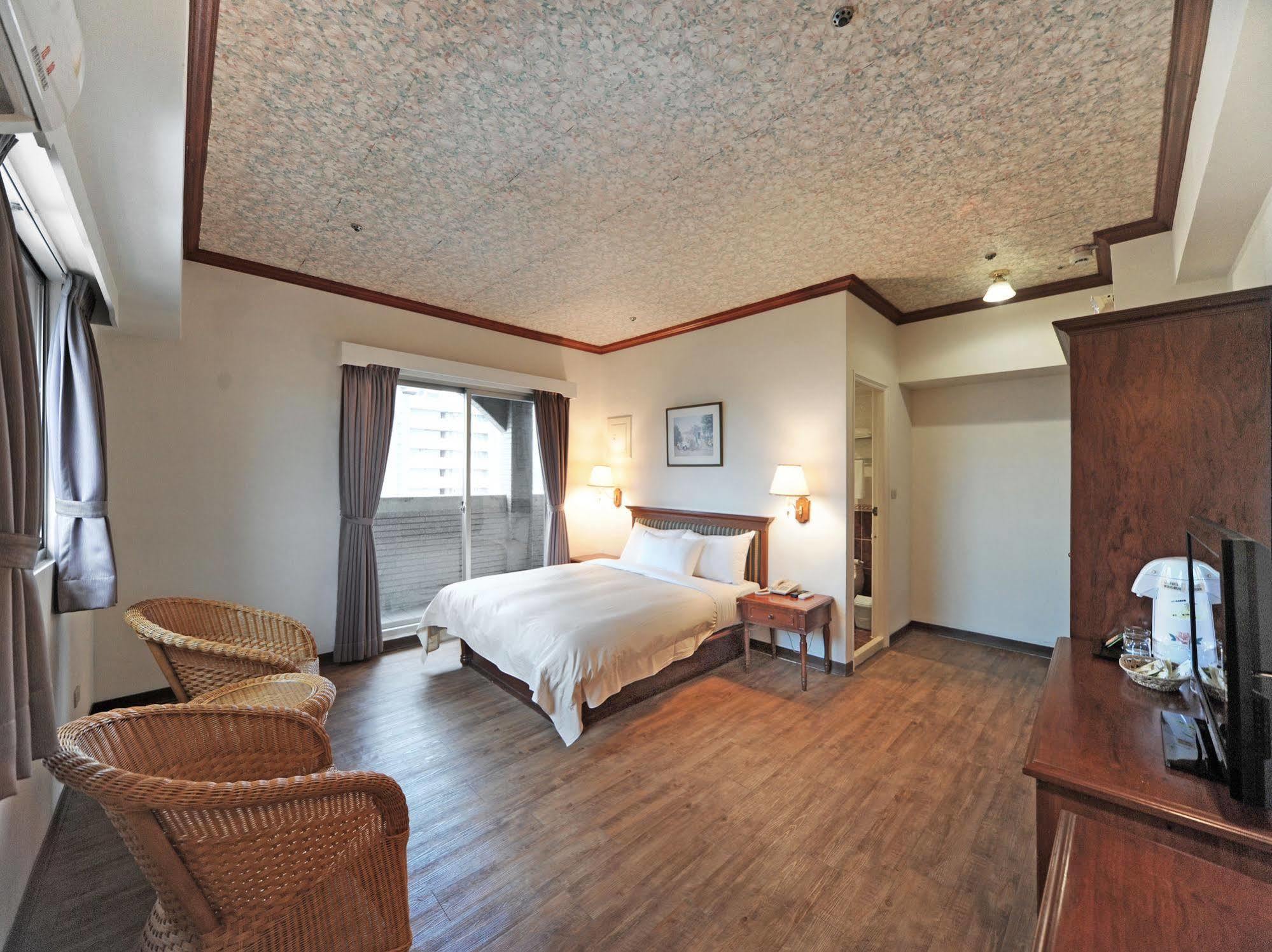Kenting Holiday Hotel Хенгчун Экстерьер фото
