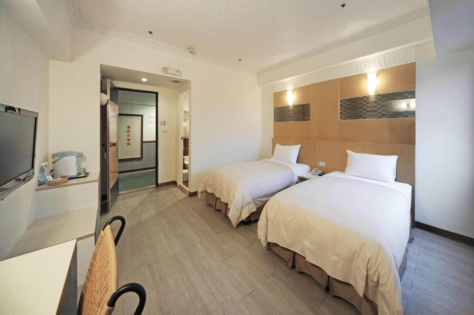 Kenting Holiday Hotel Хенгчун Экстерьер фото
